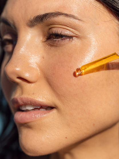 ["Face Oil and Gua Sha Duo ", " Model Image ", " Uncommon Beauty"]