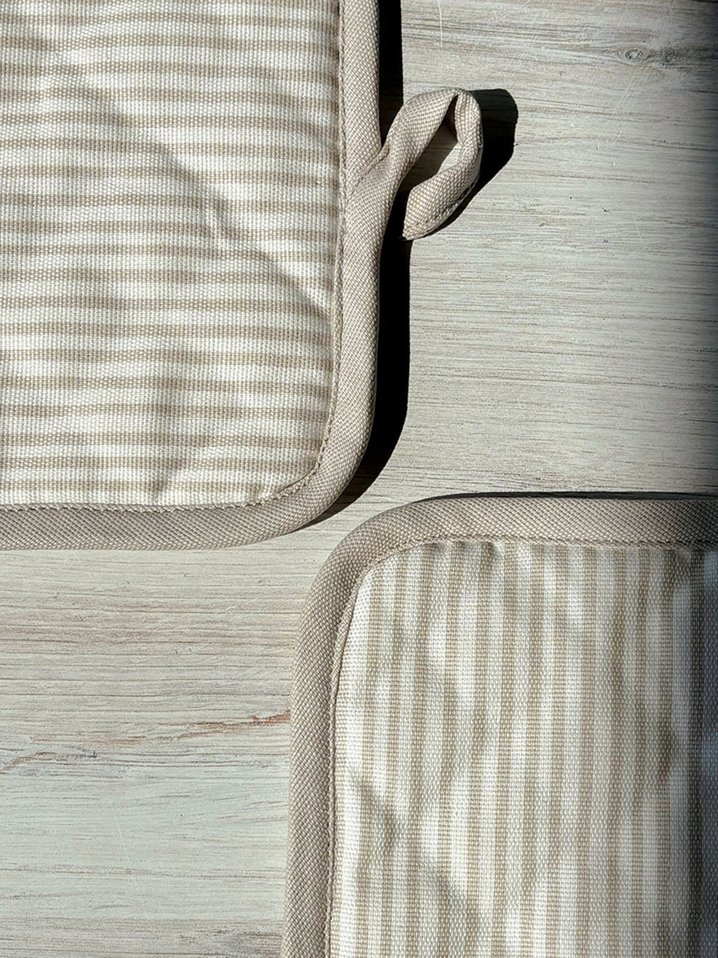 Tan Striped Pot Holder (Set of 2) | Lifestyle Image 2 | Uncommon Lifestyle