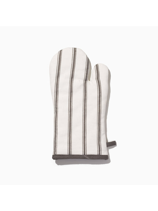 Classic Striped Oven Mitt | Lifestyle Image | Uncommon Lifestyle