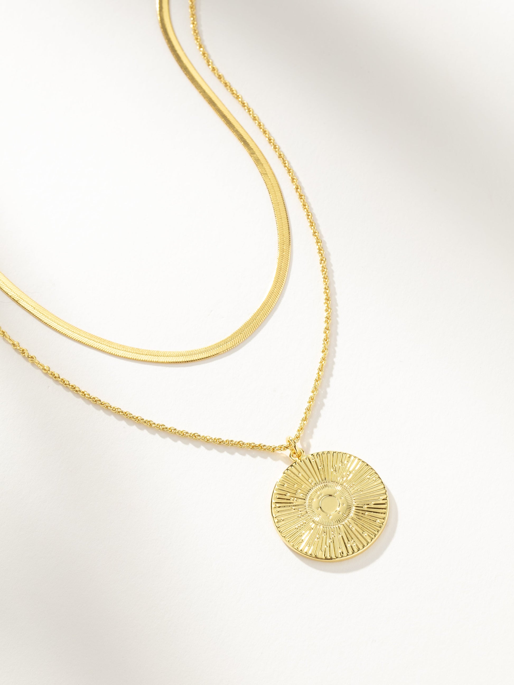 Simple Beauty Necklace | Gold | Product Detail Image | Uncommon James