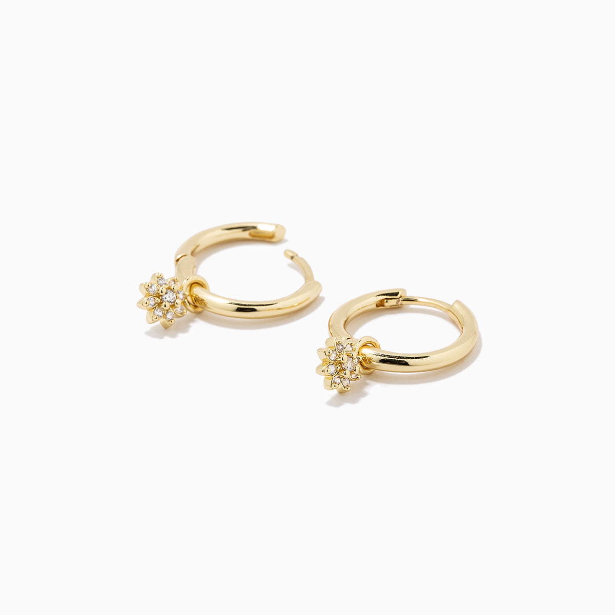 Flower Huggie | Gold | Product Detail Image | Uncommon James