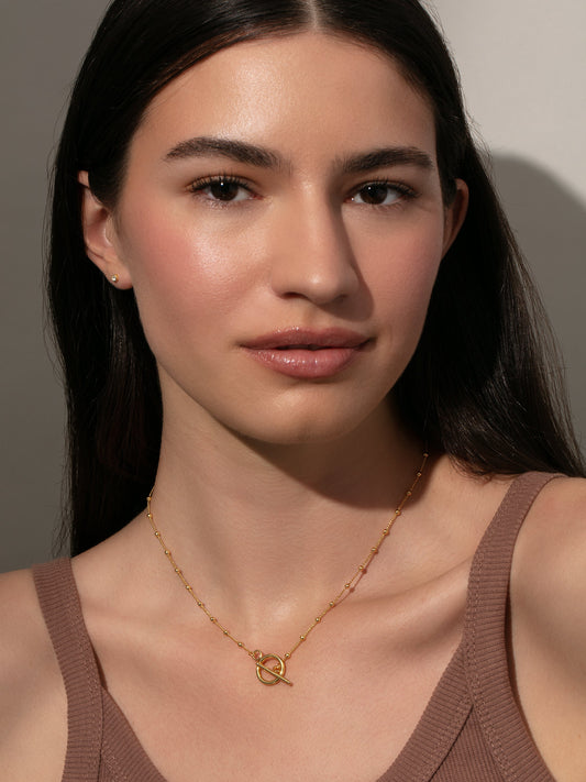 Makin Moves Necklace | Gold | Product Image | Uncommon James