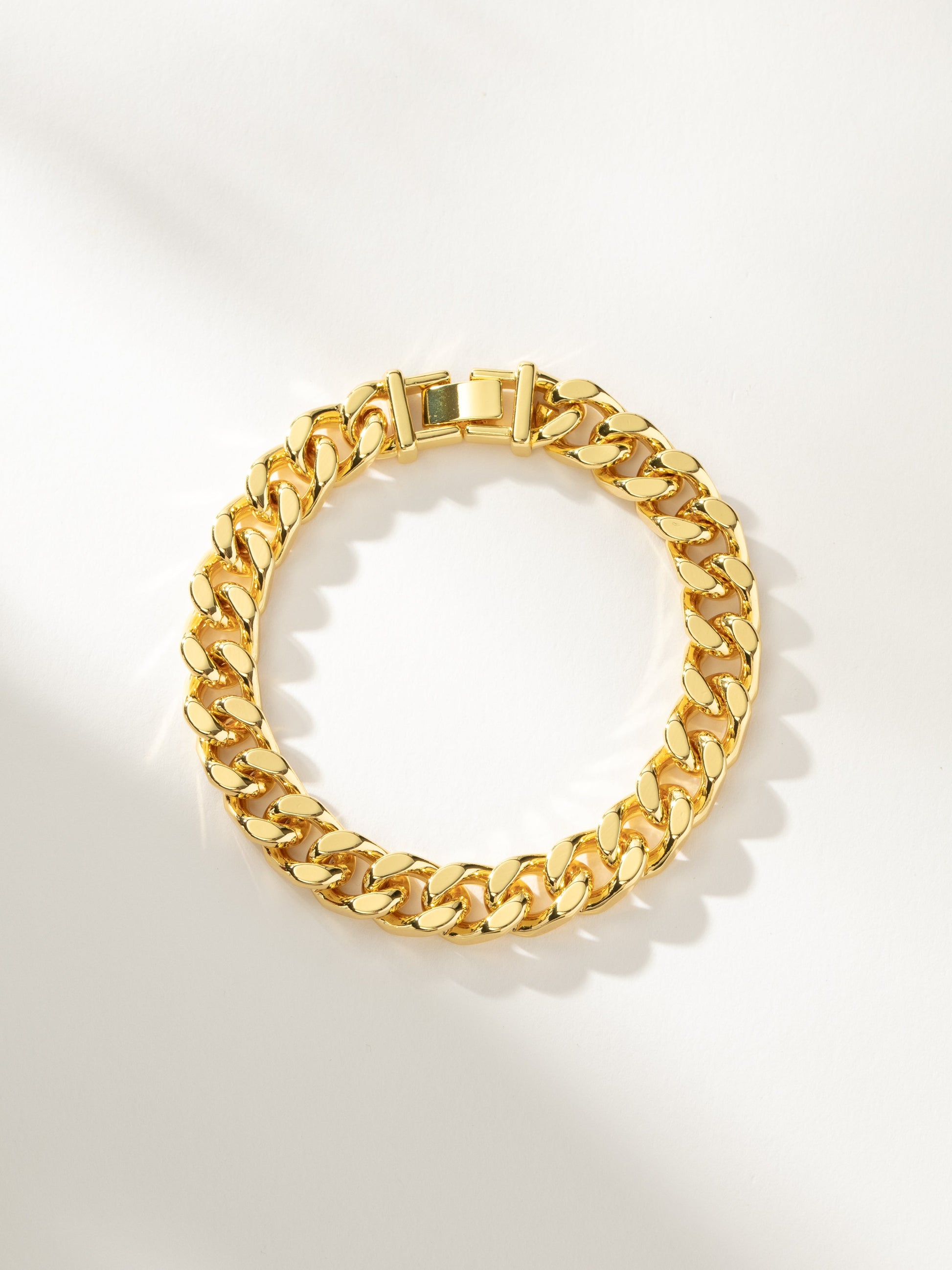 First Impression Chain Bracelet | Gold | Product Image | Uncommon James