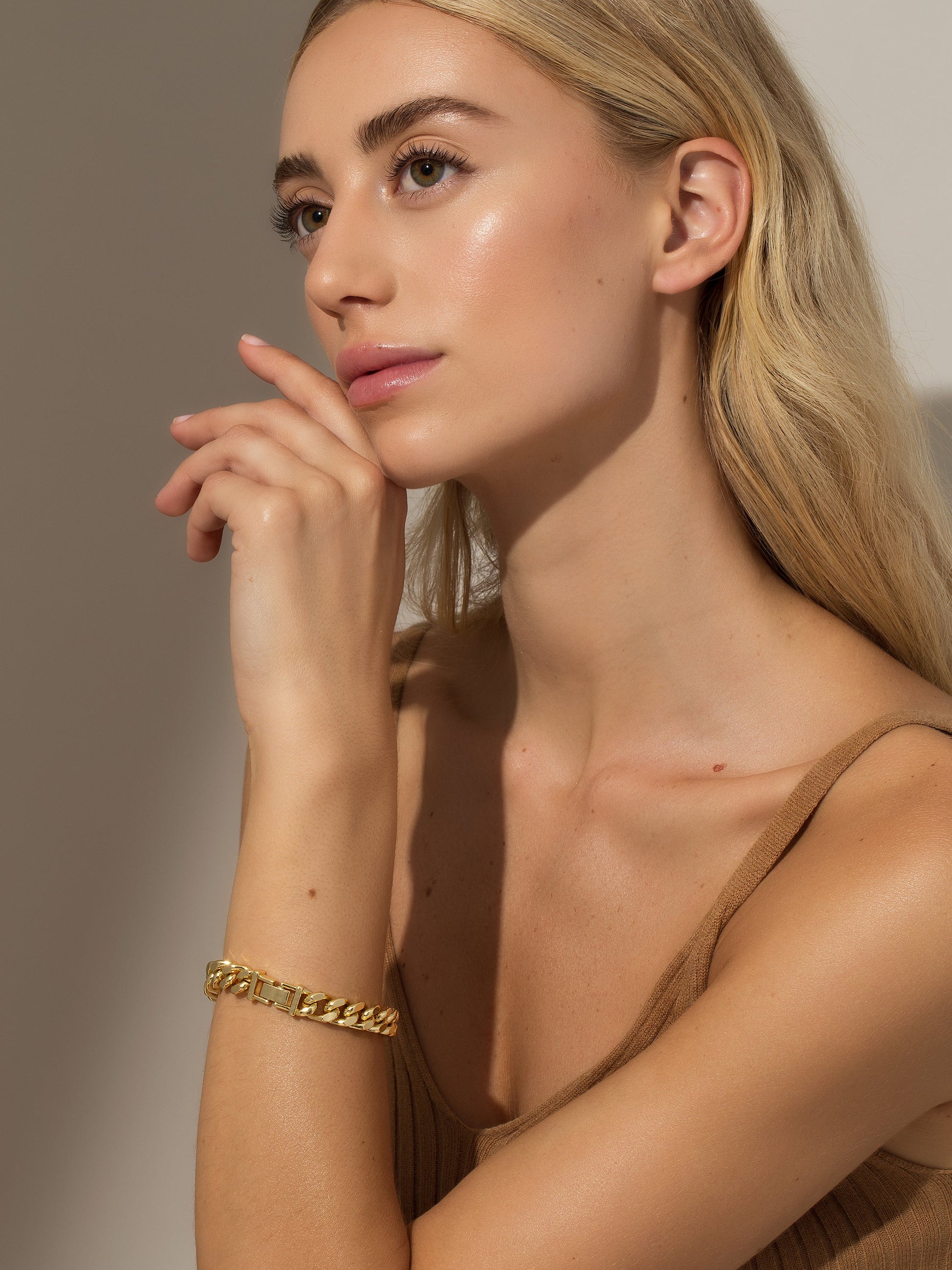 First Impression Chain Bracelet | Gold | Model Image | Uncommon James