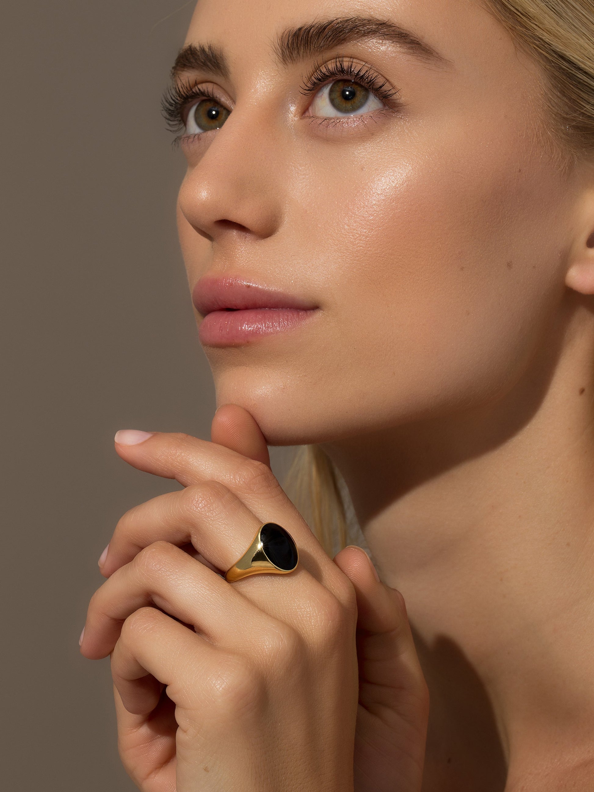 Black Onyx Oval Ring | Gold | Model Image | Uncommon James