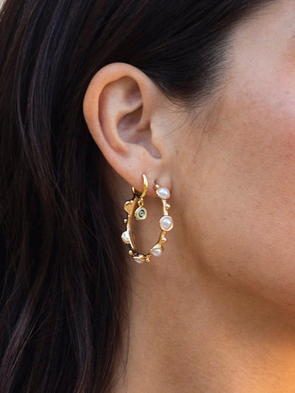 ["Chic Pearl Hoop Earrings ", " Gold ", " Model Image ", " Uncommon James"]