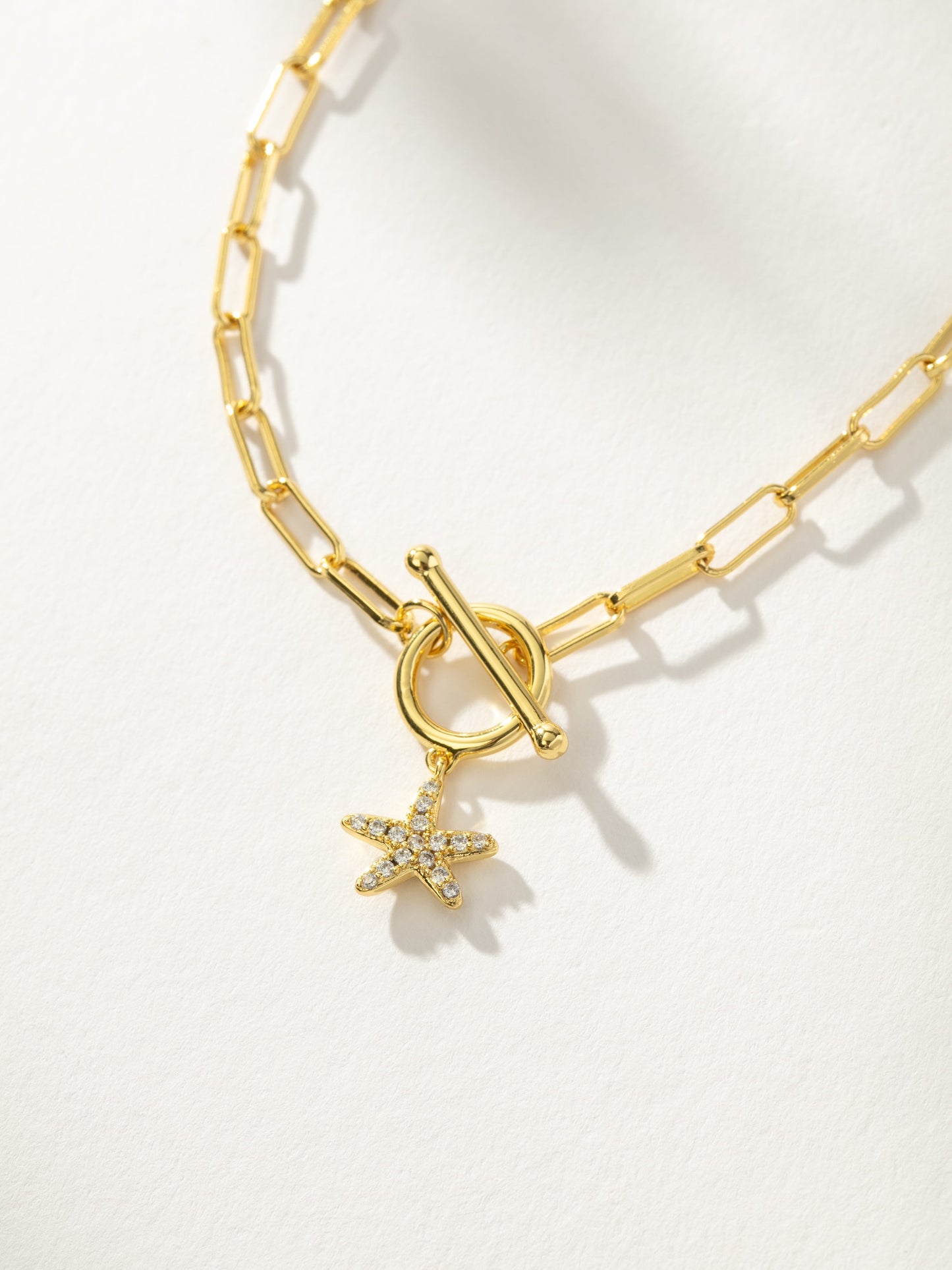 Starfish Pendant and Chain Necklace | Gold | Product Detail Image 2 | Uncommon James