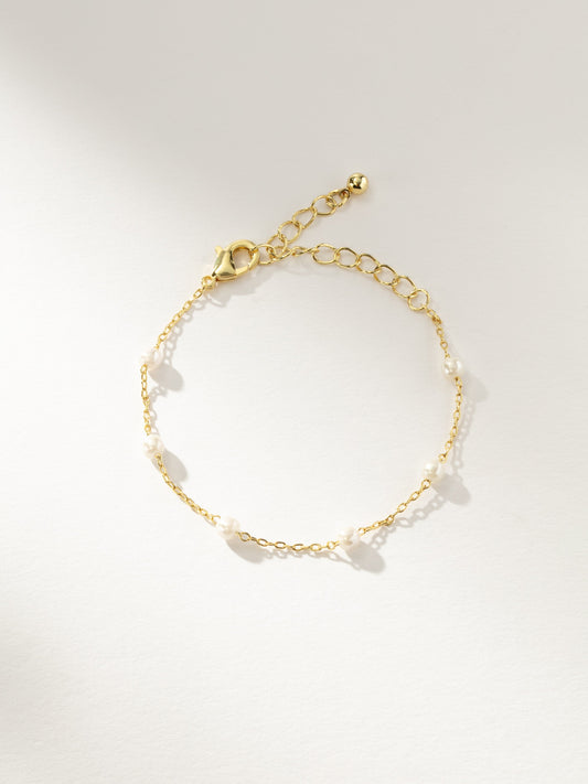 Pearl and Chain Bracelet | Gold | Model Image | Uncommon James
