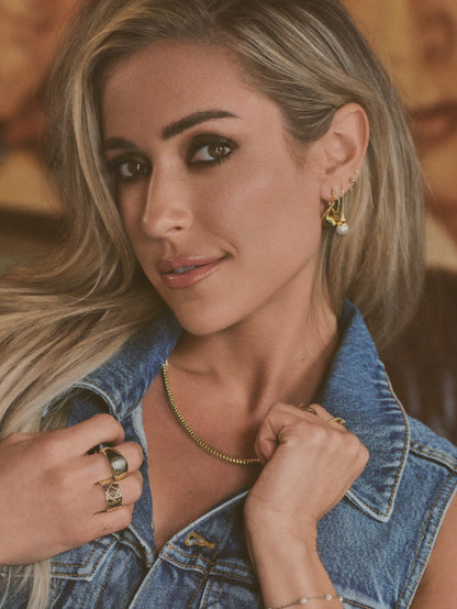 ["Bold Snake Chain Necklace ", " Gold ", " KC Image ", " Uncommon James"]