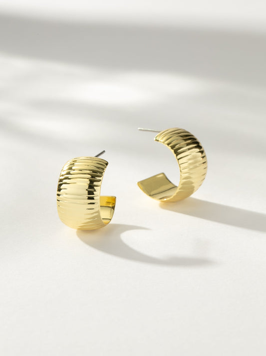Ribbed Statement Hoop Earrings | Gold | Product Image | Uncommon James 