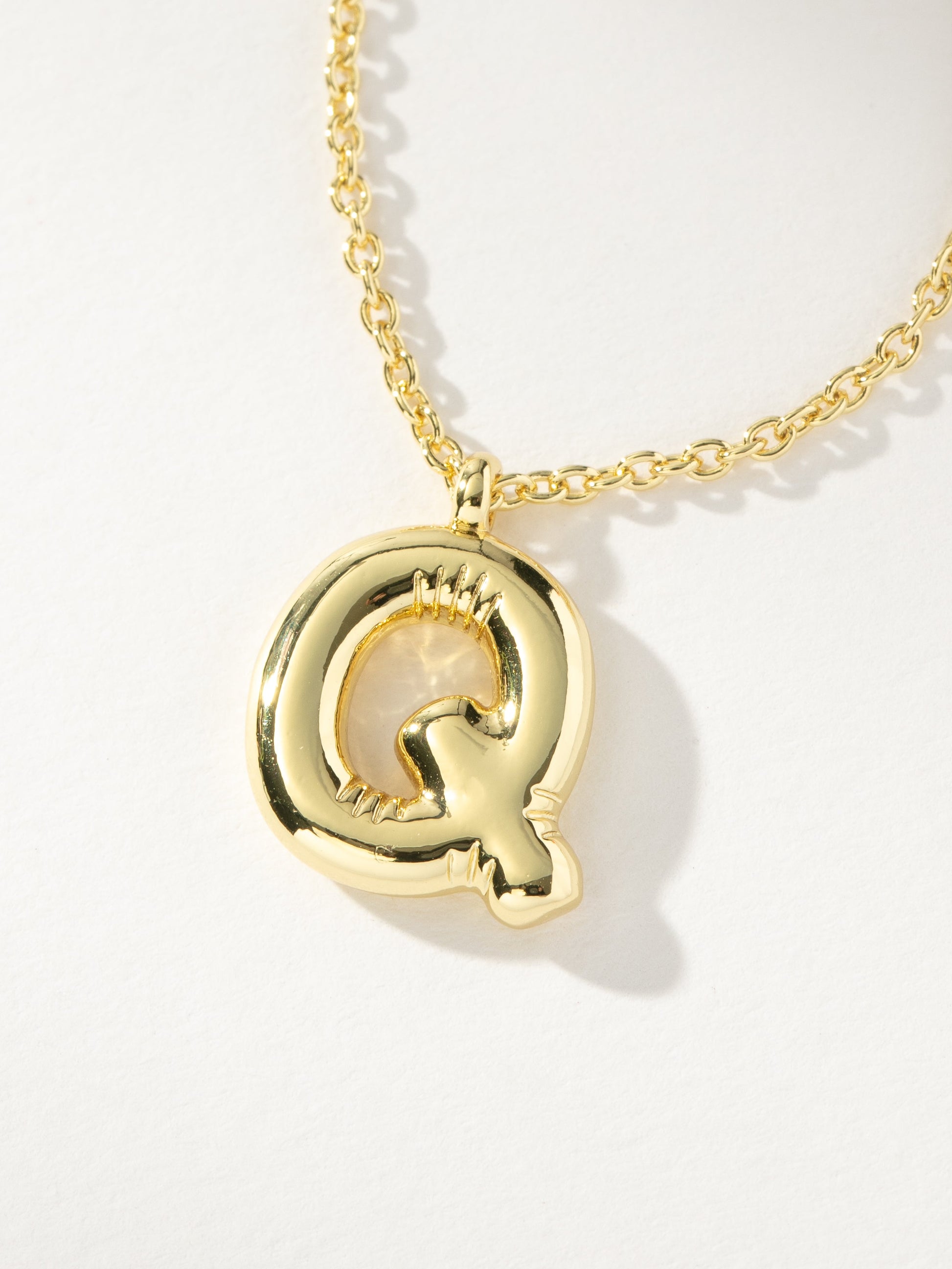 Bubble Letter Necklace | Gold Q | Product Image | Uncommon James