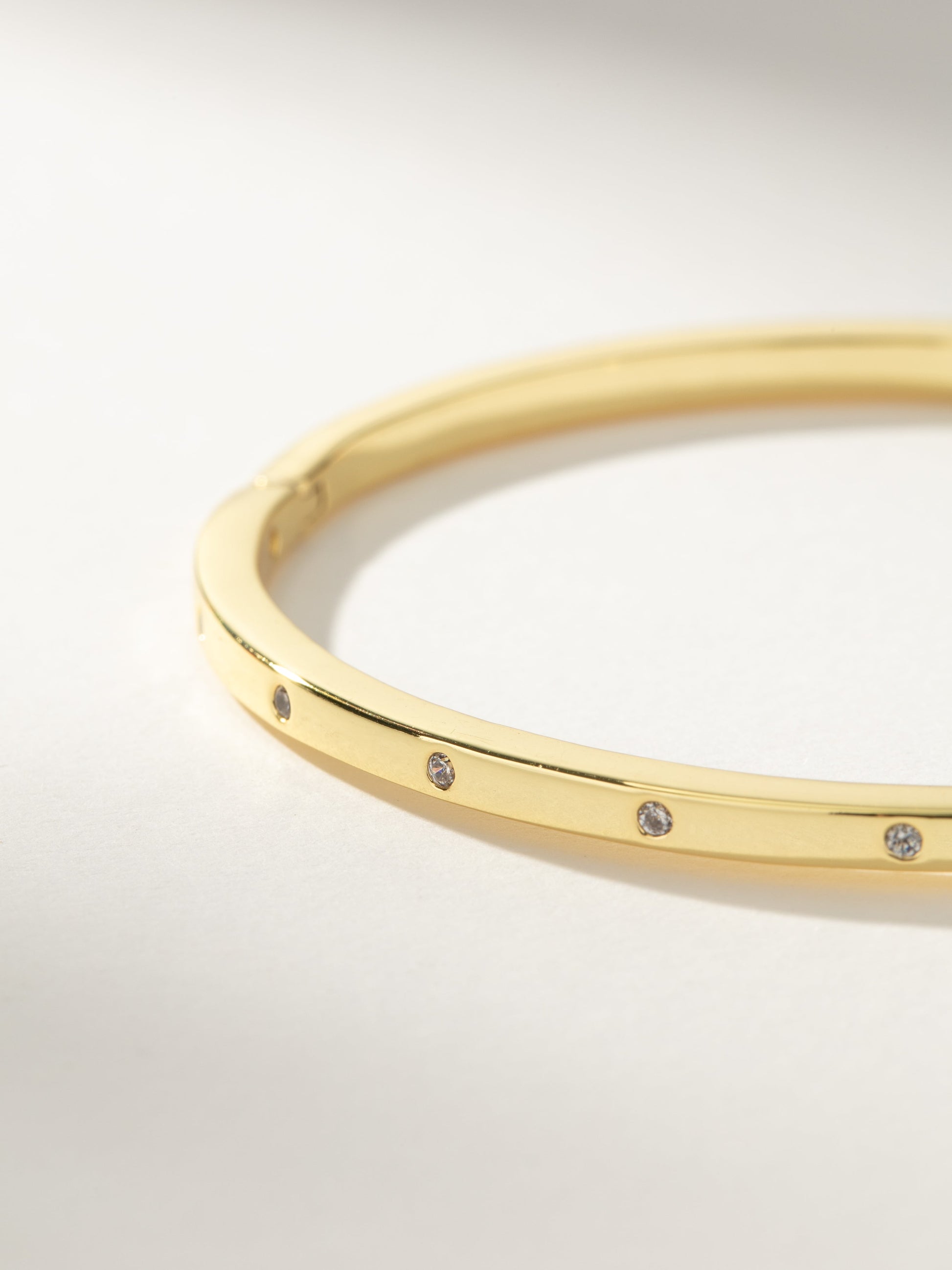 First Class Bracelet | Gold | Product Image | Uncommon James