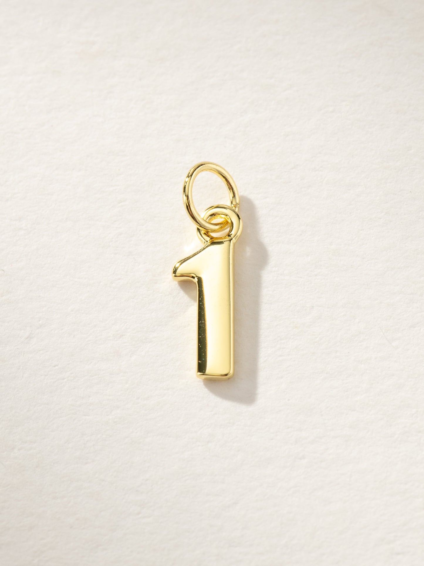 Star Player Charm | Gold 1 | Product Image | Uncommon James