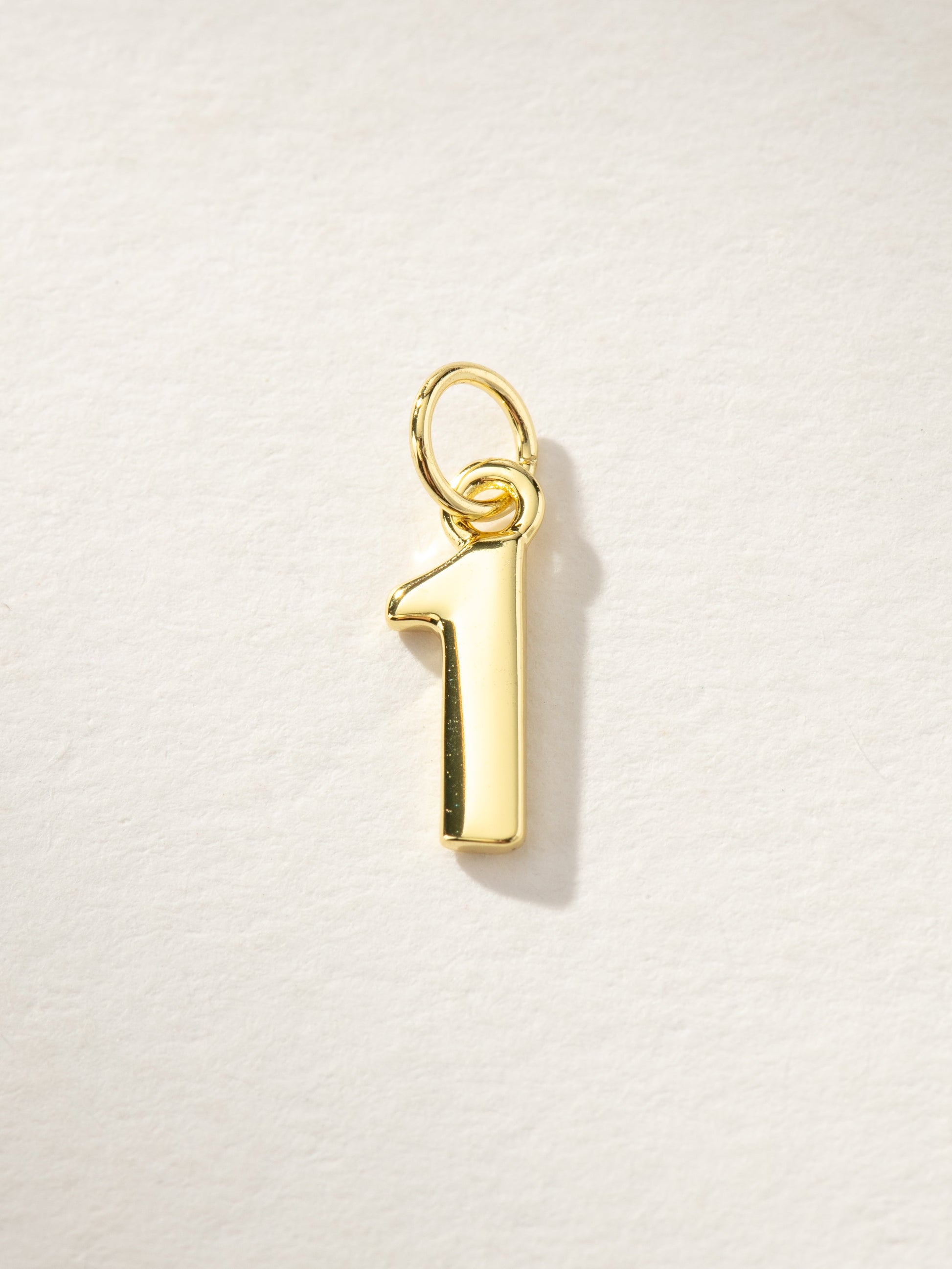 Star Player Charm | Gold 1 | Product Image | Uncommon James