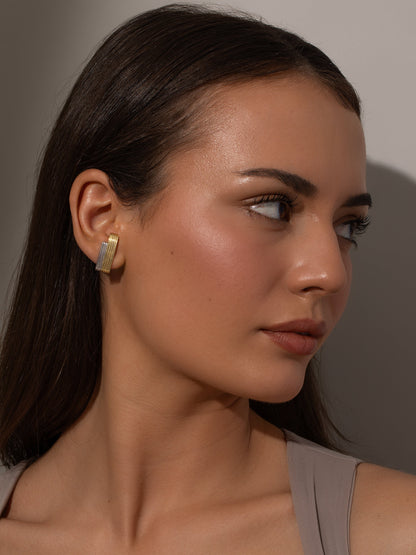 ["Mixed Metal Ribbed Ear Climber ", " Mixed Metal ", " Model Image ", " Uncommon James"]