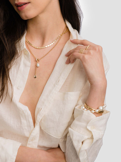 ["Oceanic Pearl Bracelet ", " Gold ", " Model Image ", " Uncommon James"]