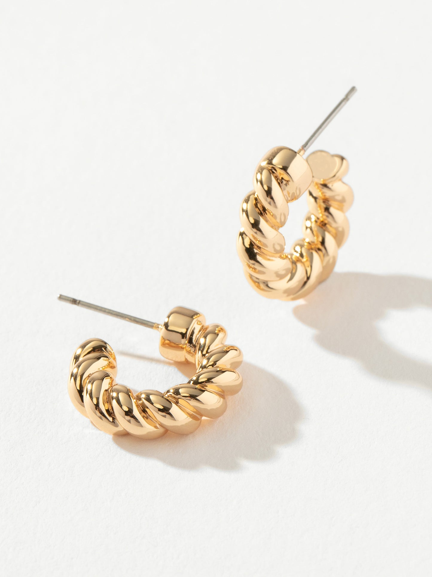 Tide Twisted Hoop Earrings | Gold | Product Image | Uncommon James