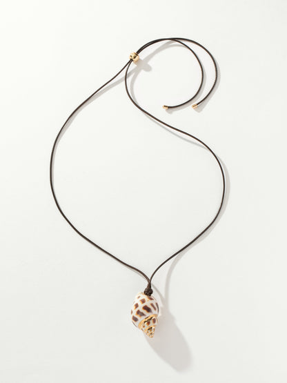 ["Conch Shell Cord Necklace"]