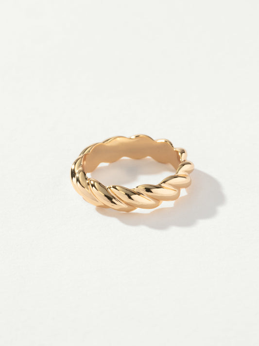 Tide Twist Ring | Gold | Product Image | Uncommon James