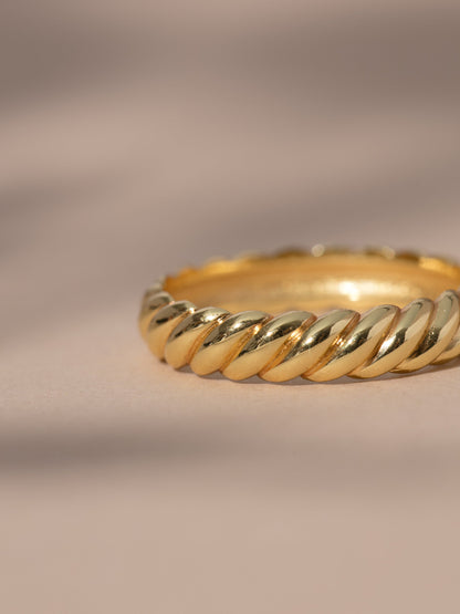 ["Vermeil Twisted Ring ", " Gold ", " Product Images ", " Uncommon James"]