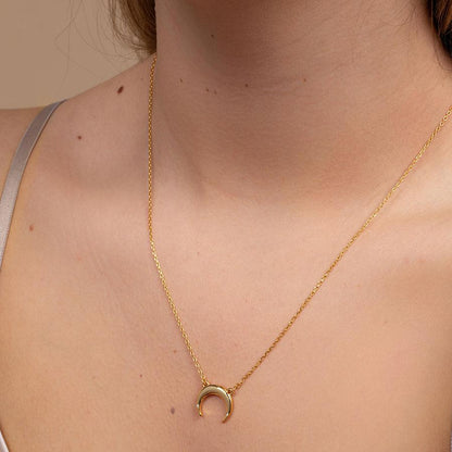 ["CRESCENT NECKLACE"]