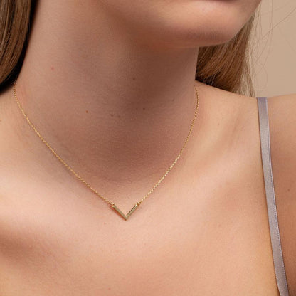 ["BABY V NECKLACE ", " GOLD"]